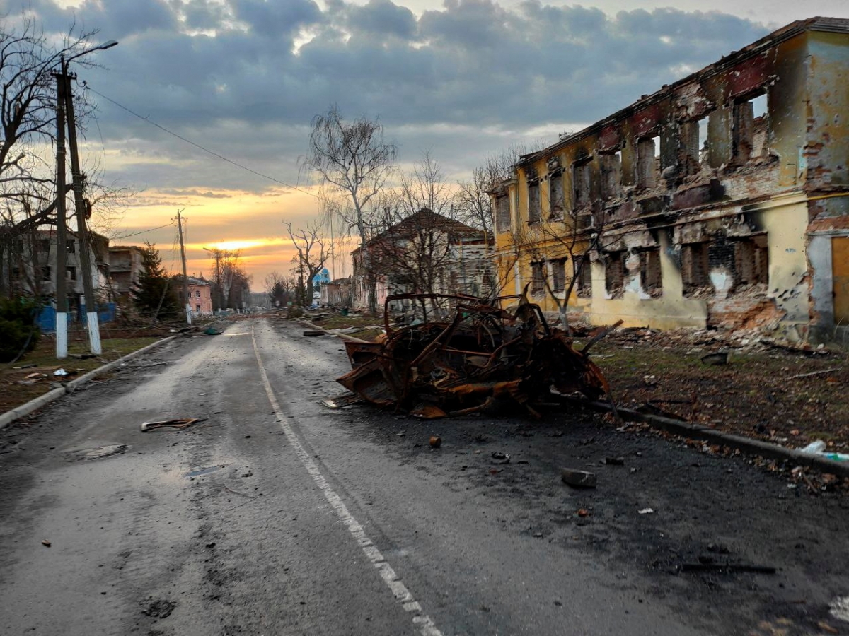 Ukraine “gậy ông đập lưng ông” khi Nga tấn công như vũ bão ở Kursk