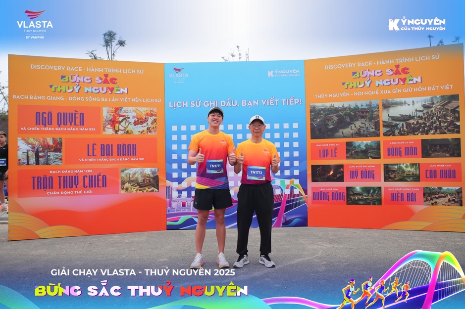 gần 2.000 người tham gia giải chạy bừng sắc thủy nguyên hình ảnh 2 gan 2.000 nguoi tham gia giai chay bung sac thuy nguyen hinh anh 2