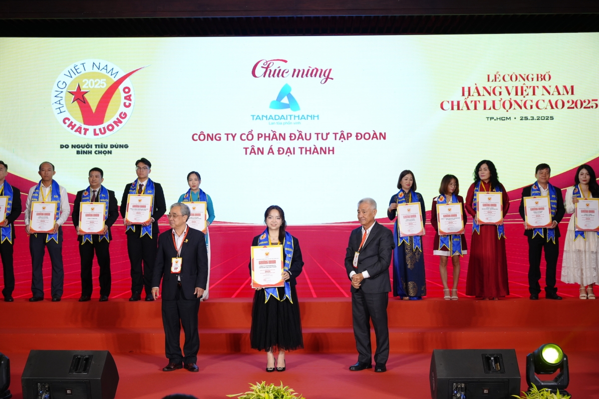 Tập đoàn Tân Á Đại Thành với danh hiệu “Hàng Việt Nam chất lượng cao” 19 năm liên tục