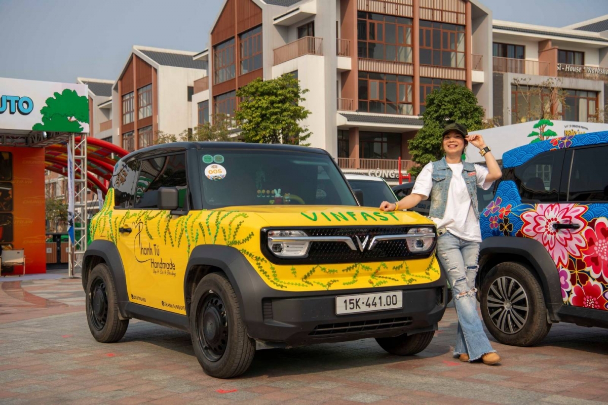 Dậy từ 3h30 sáng, lái 370 km ra Hà Nội thi sáng tạo VF 3