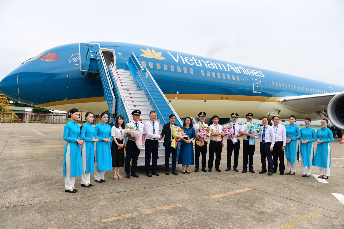 năm 2024, vietnam airlines công bố lợi nhuận cao kỷ lục, đạt gần 8.000 tỷ đồng hình ảnh 1 nam 2024, vietnam airlines cong bo loi nhuan cao ky luc, dat gan 8.000 ty dong hinh anh 1