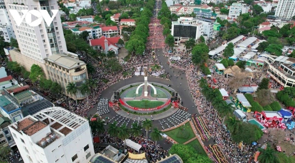 colourful street festival highlights buon ma thuot coffee culture picture 4