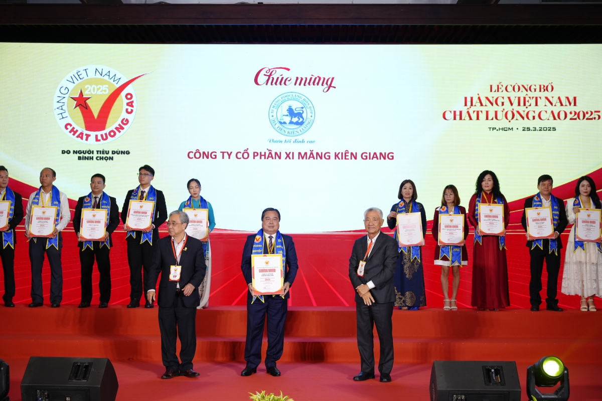 tập đoàn tân Á Đại thành với danh hiệu hàng việt nam chất lượng cao 19 năm liên tục hình ảnh 4 tap doan tan A Dai thanh voi danh hieu hang viet nam chat luong cao 19 nam lien tuc hinh anh 4