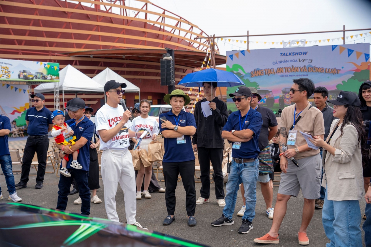 dậy từ 3h30 sáng, lái 370 km ra hà nội thi sáng tạo vf 3 hình ảnh 6 day tu 3h30 sang, lai 370 km ra ha noi thi sang tao vf 3 hinh anh 6