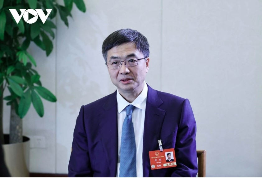 guangxi party secretary pushes for railway connectivity, ai cooperation with vietnam picture 1