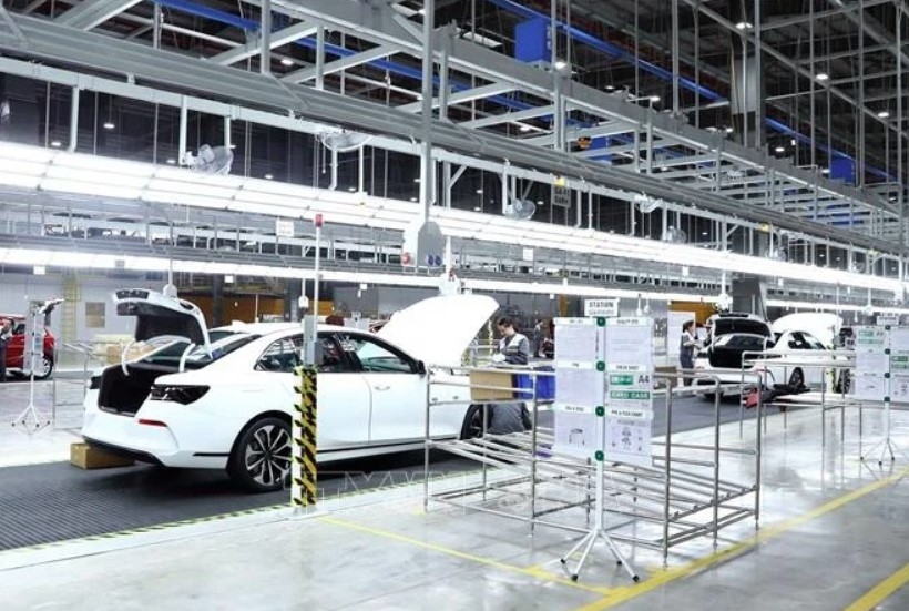 vietnam s ev market booms amid challenges picture 1