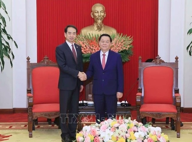 senior party official receives chinese ambassador picture 1