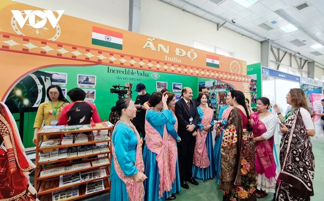 annual travel fair vitm on green transition to return to hanoi picture 1