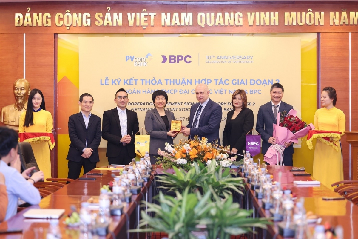 pvcombank and bpc mark 10 years of partnership shaping the future of banking in vietnam picture 2