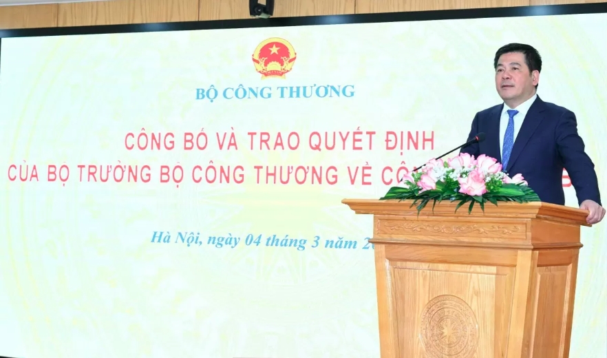 bo cong thuong cong bo quyet dinh ve cong tac can bo sau tinh gon bo may hinh anh 1