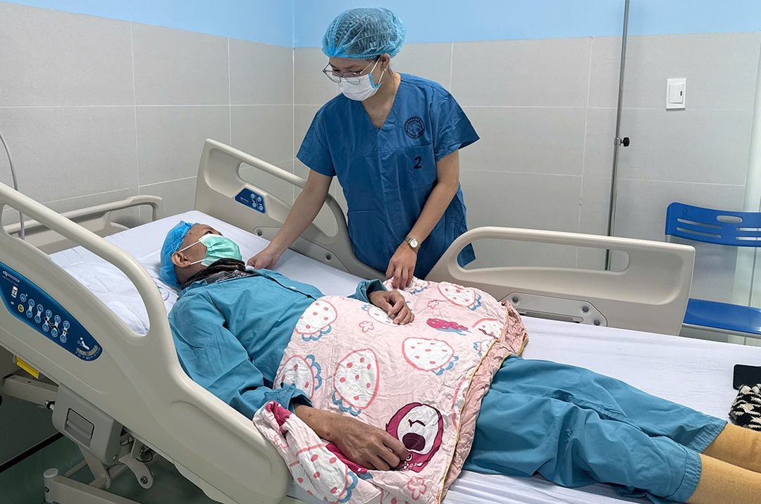 bv Đà nẵng thực hiện thành công ghép tế bào gốc tự thân trị bệnh đau u tủy xương hình ảnh 1 bv Da nang thuc hien thanh cong ghep te bao goc tu than tri benh dau u tuy xuong hinh anh 1