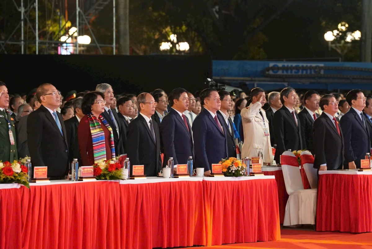 Ông Nguyễn Trọng Nghĩa dự Lễ Kỷ niệm 50 năm Ngày giải phóng tỉnh Quảng Nam
