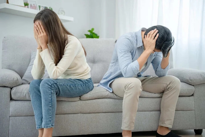 Chồng ham mê "đào" tiền ảo, mất cả trăm triệu vẫn mơ sắp giàu