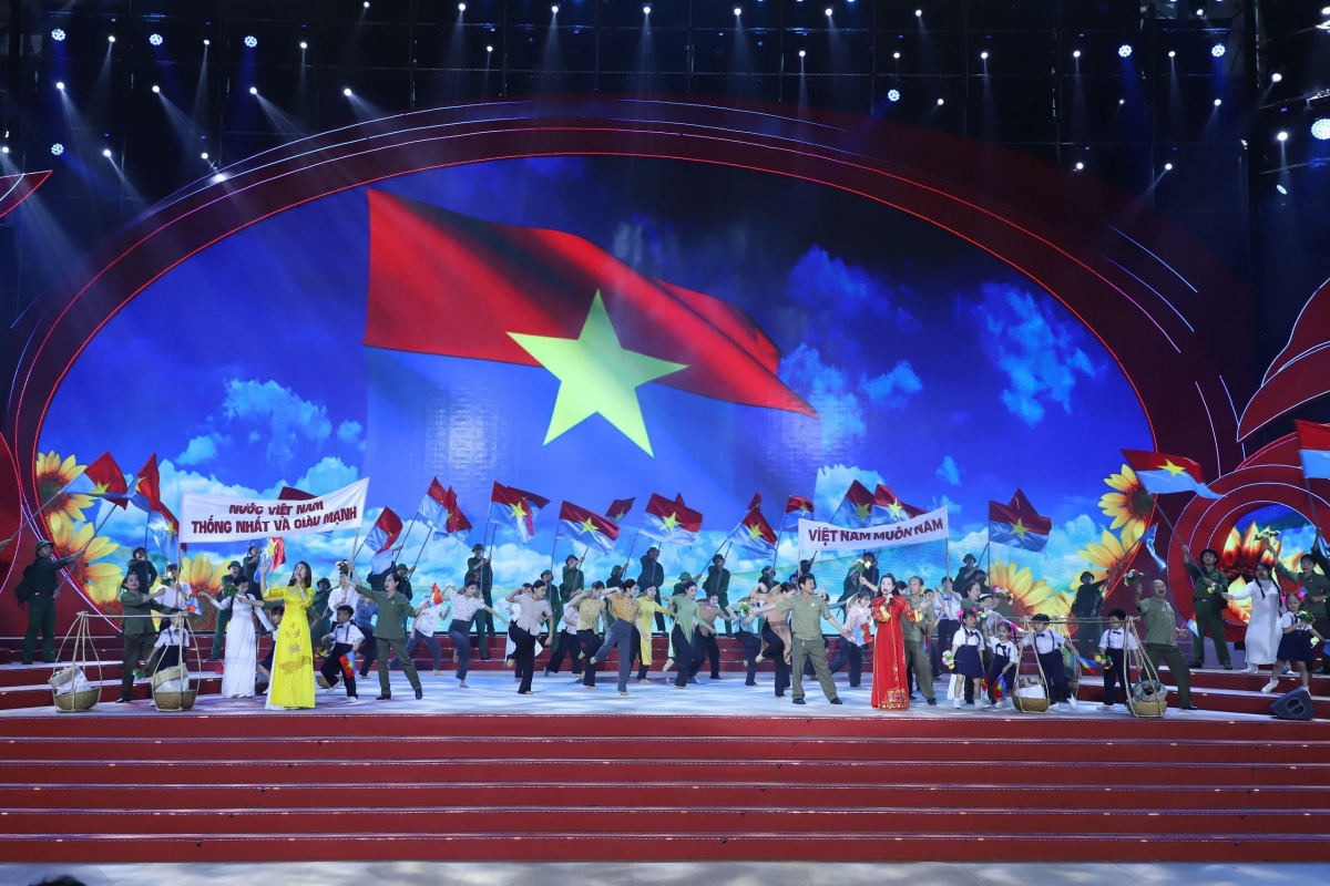 Da nang ky niem 95 nam thanh lap Dang bo va 50 nam ngay giai phong hinh anh 7