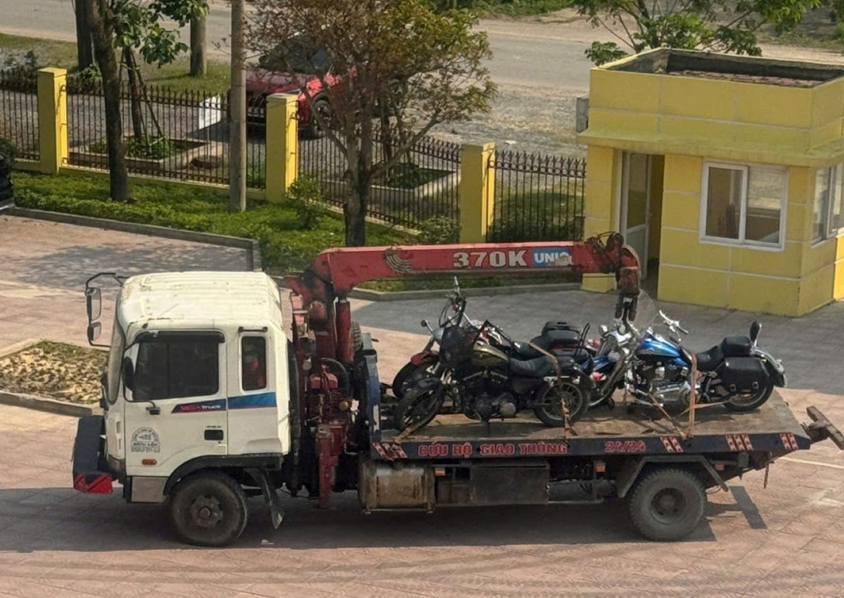 xử lý nhóm người lái xe phân khối lớn lạng lách, đánh võng trên quốc lộ 1a hình ảnh 2 xu ly nhom nguoi lai xe phan khoi lon lang lach, danh vong tren quoc lo 1a hinh anh 2