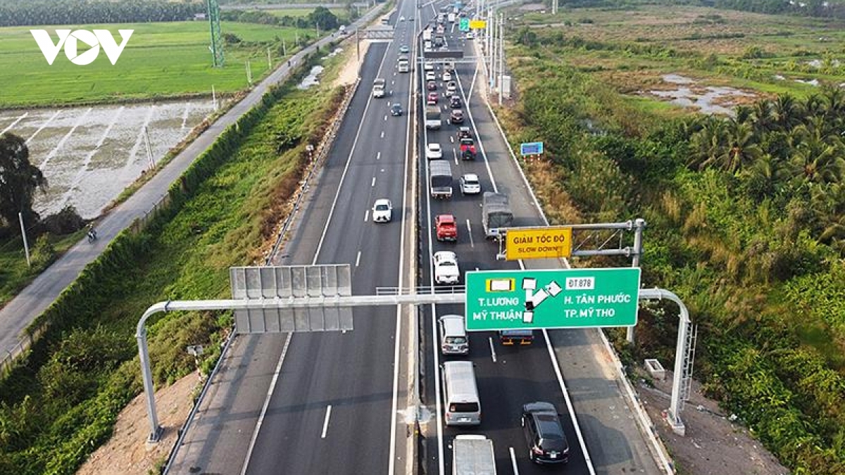 lý do phải mở rộng ngay hơn 1.100km cao tốc bắc - nam lên 6 làn xe hình ảnh 3 ly do phai mo rong ngay hon 1.100km cao toc bac - nam len 6 lan xe hinh anh 3