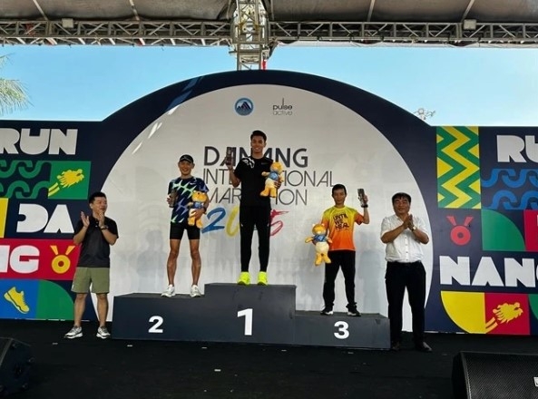 local marathoners dominate da nang international tournament picture 1