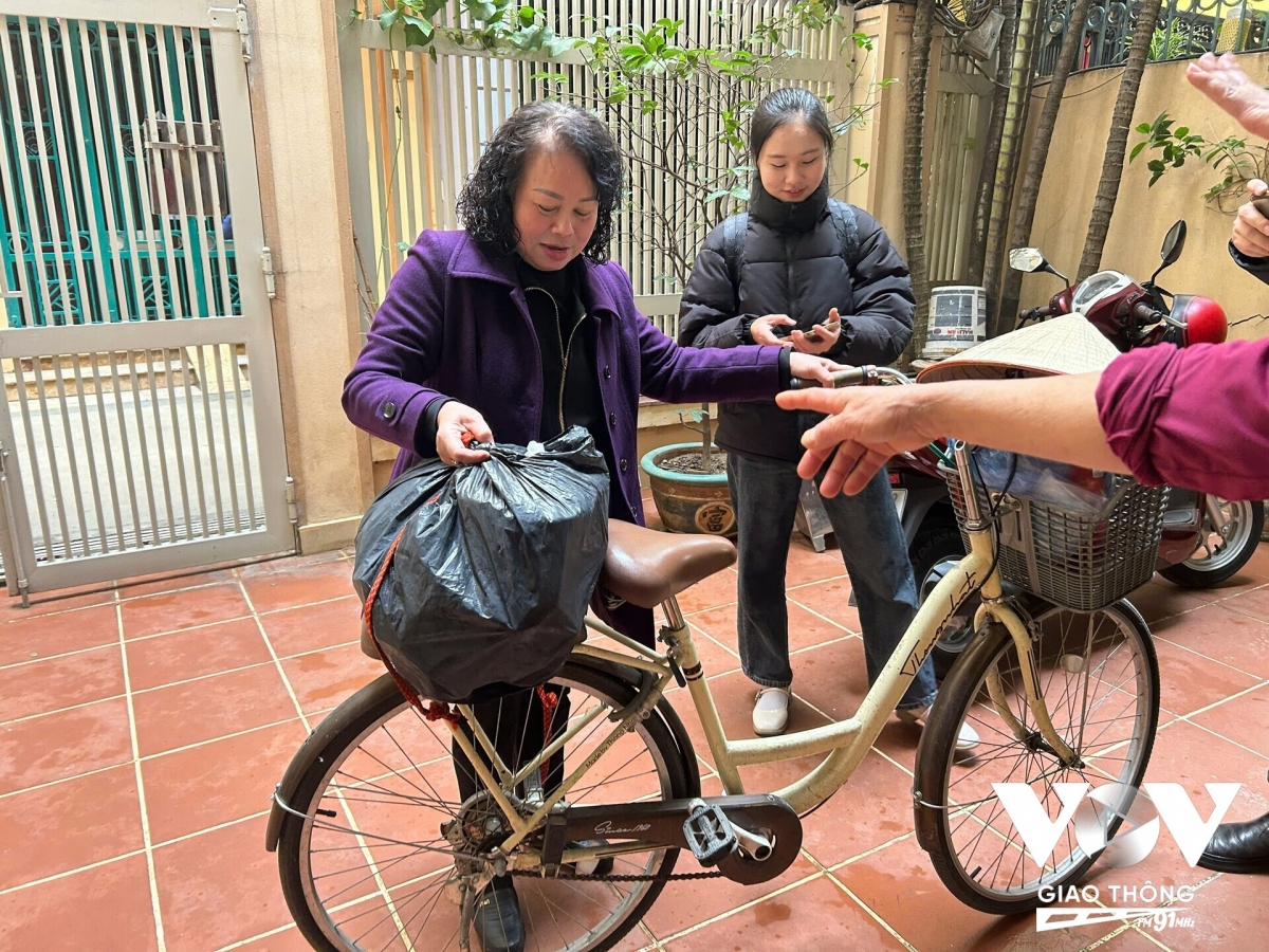 khan cap di doi nguoi dan khoi vi tri sut lun do thi cong duong sat nhon - ga ha noi hinh anh 4