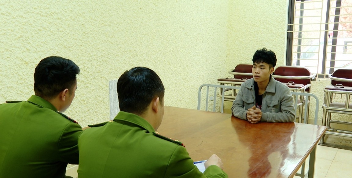 2 thanh niên trộm cắp tài sản khi đến nhà bạn chơi hình ảnh 1 2 thanh nien trom cap tai san khi den nha ban choi hinh anh 1