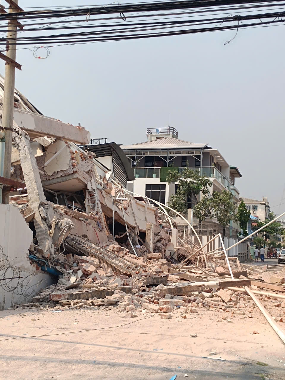 triển khai biện pháp hỗ trợ công dân việt nam sau trận động đất tại myanmar hình ảnh 1 trien khai bien phap ho tro cong dan viet nam sau tran dong dat tai myanmar hinh anh 1