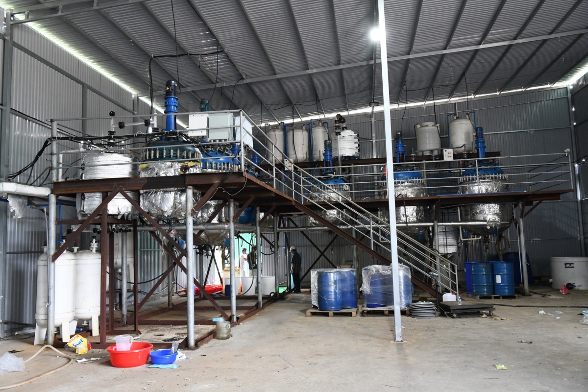 bo cong an thong tin ve xuong san xuat ma tuy trai phep rong 1.000 m2 o khanh hoa hinh anh 4