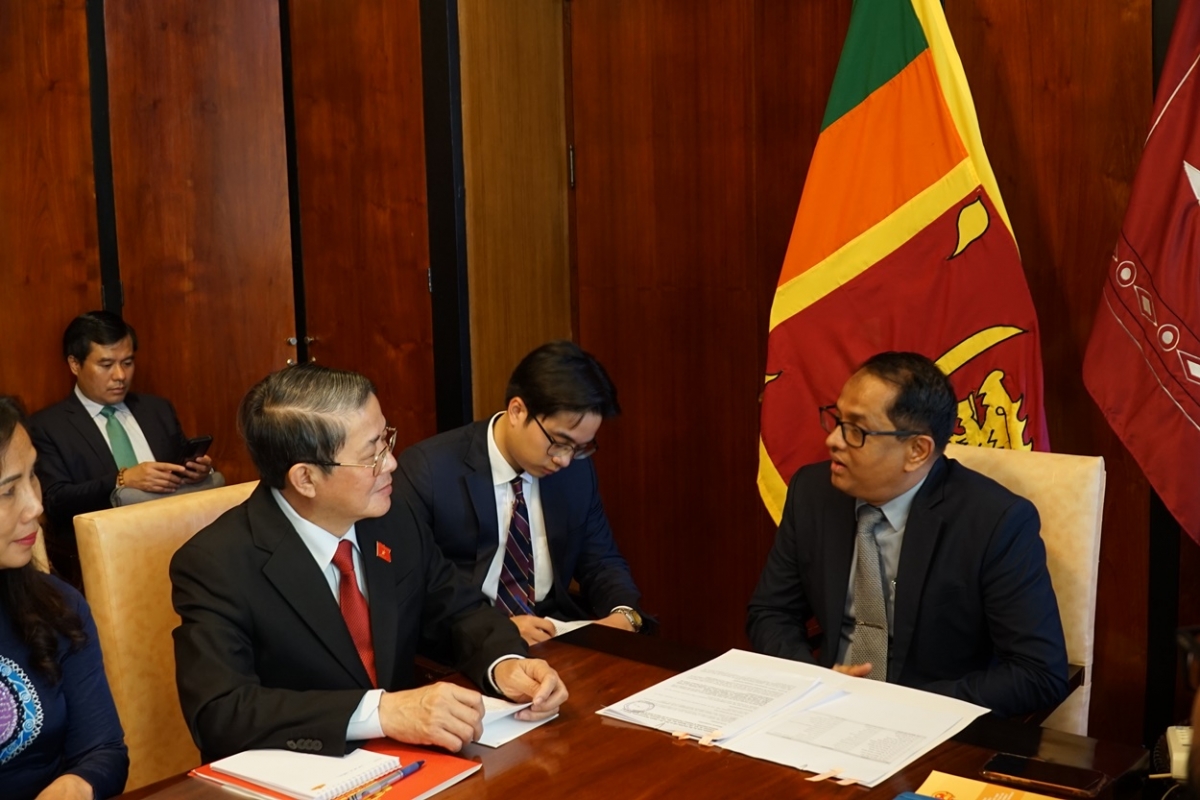 Sri Lanka muốn Việt Nam chia sẻ kinh nghiệm hội nhập quốc tế, thu hút FDI