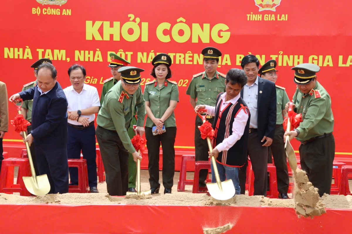 Hơn 2.000 căn nhà tạm, dột nát được khởi công xây mới và sửa chữa ở Gia Lai