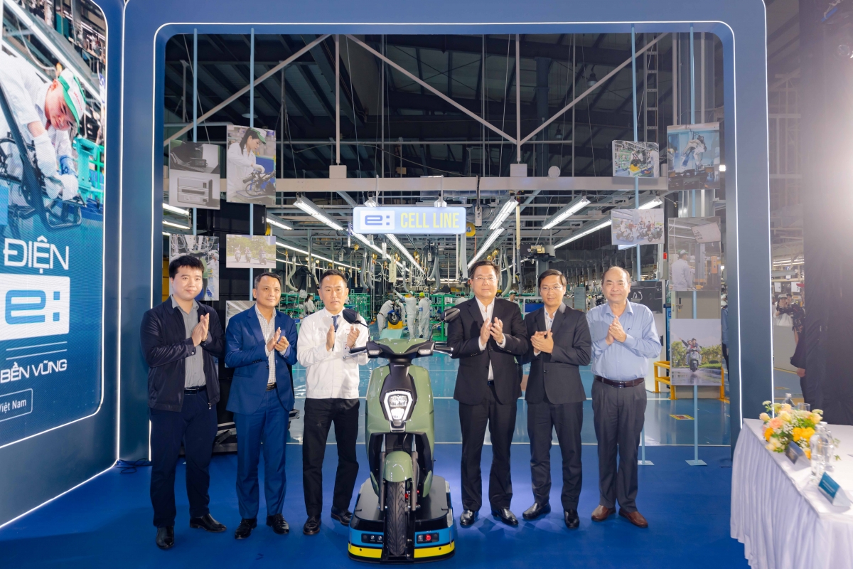honda việt nam xuất xưởng xe gắn máy điện icon e đầu tiên hình ảnh 2 honda viet nam xuat xuong xe gan may dien icon e dau tien hinh anh 2