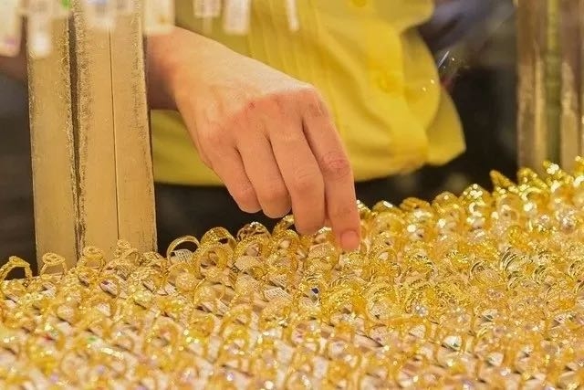 Giá vàng tăng kỷ lục: Rủi ro lớn hay cơ hội hiếm có?