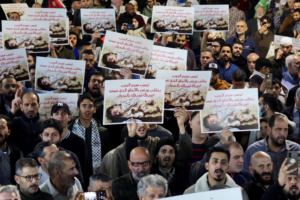 Houthi tấn công căn cứ Israel để trợ chiến cho Gaza