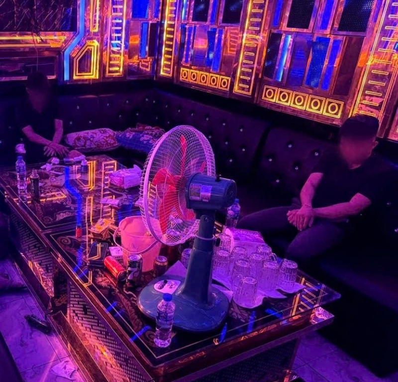 Chủ quán karaoke “bật đèn xanh” cho nhân viên bán ma túy để thu hút khách