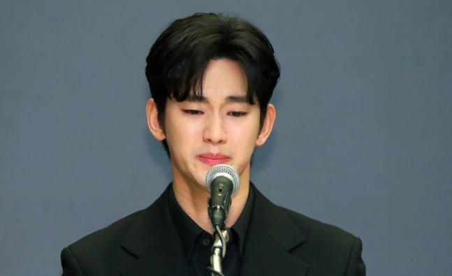 kim soo hyun luc kim sae ron say ruou lai xe, co ay dang hen ho nguoi khac hinh anh 2