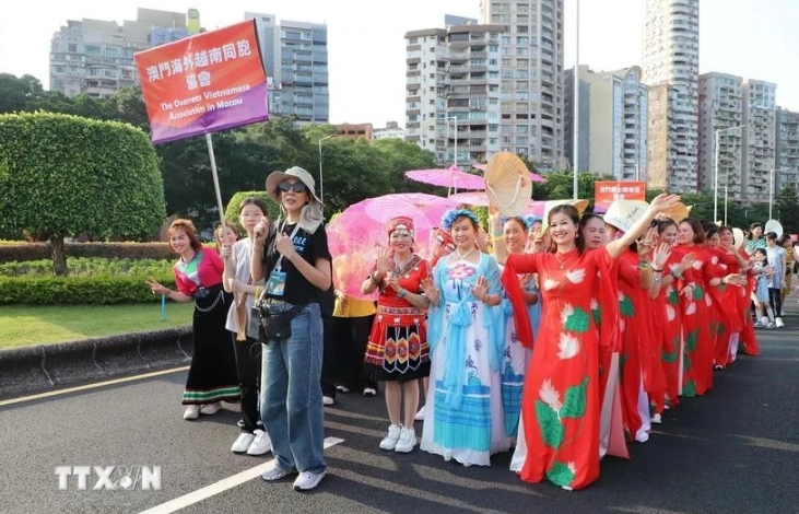 vietnam joins int l parade in china s macau picture 1