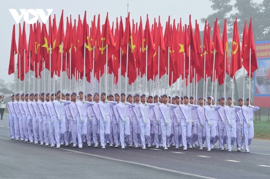 rehearsal for parade marking 50 years of southern vietnam s liberation picture 3