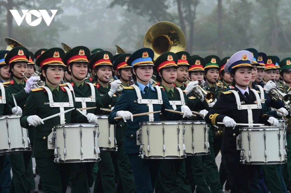 rehearsal for parade marking 50 years of southern vietnam s liberation picture 7