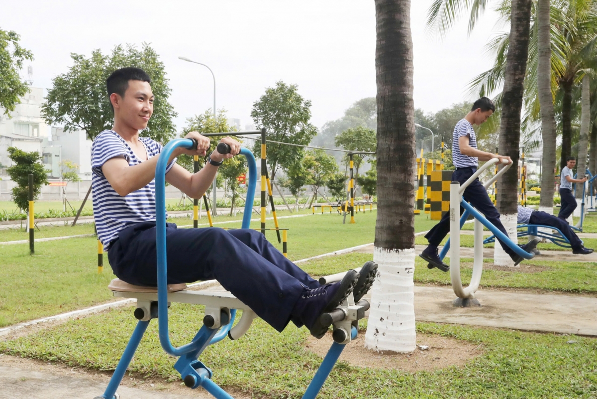 một ngày của tân binh hải quân hình ảnh 7 mot ngay cua tan binh hai quan hinh anh 7