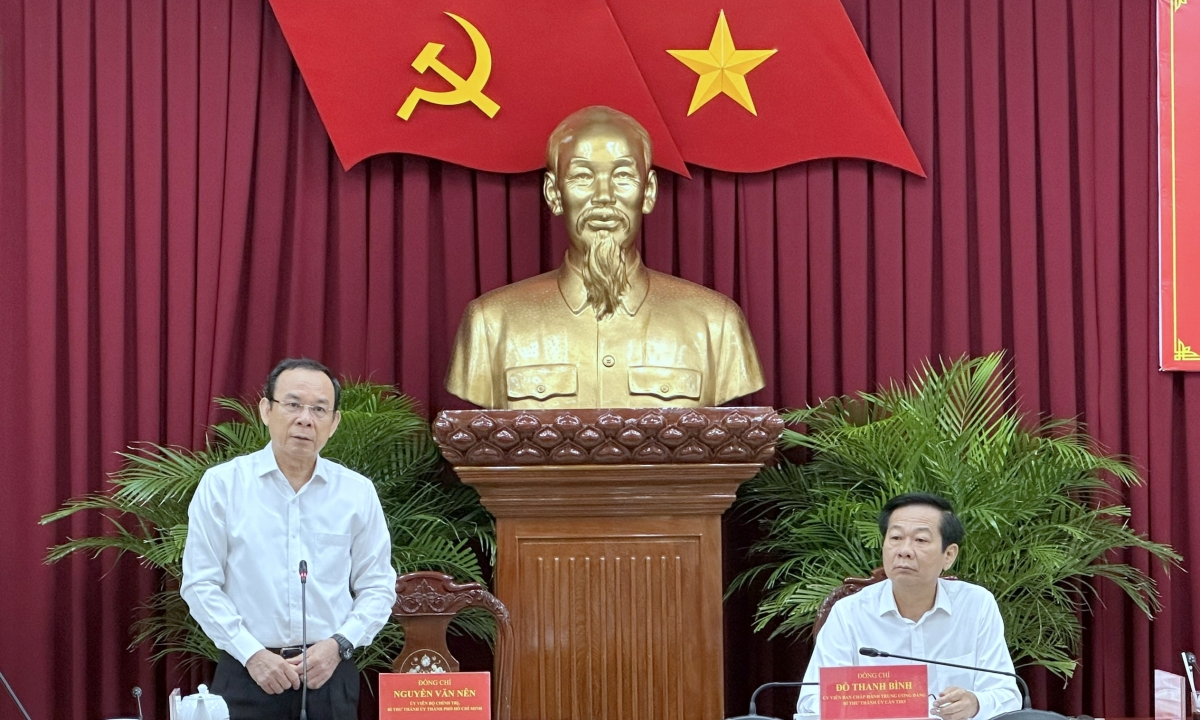 Đoàn kiểm tra của Bộ Chính trị làm việc với Ban Thường vụ Thành ủy Cần Thơ