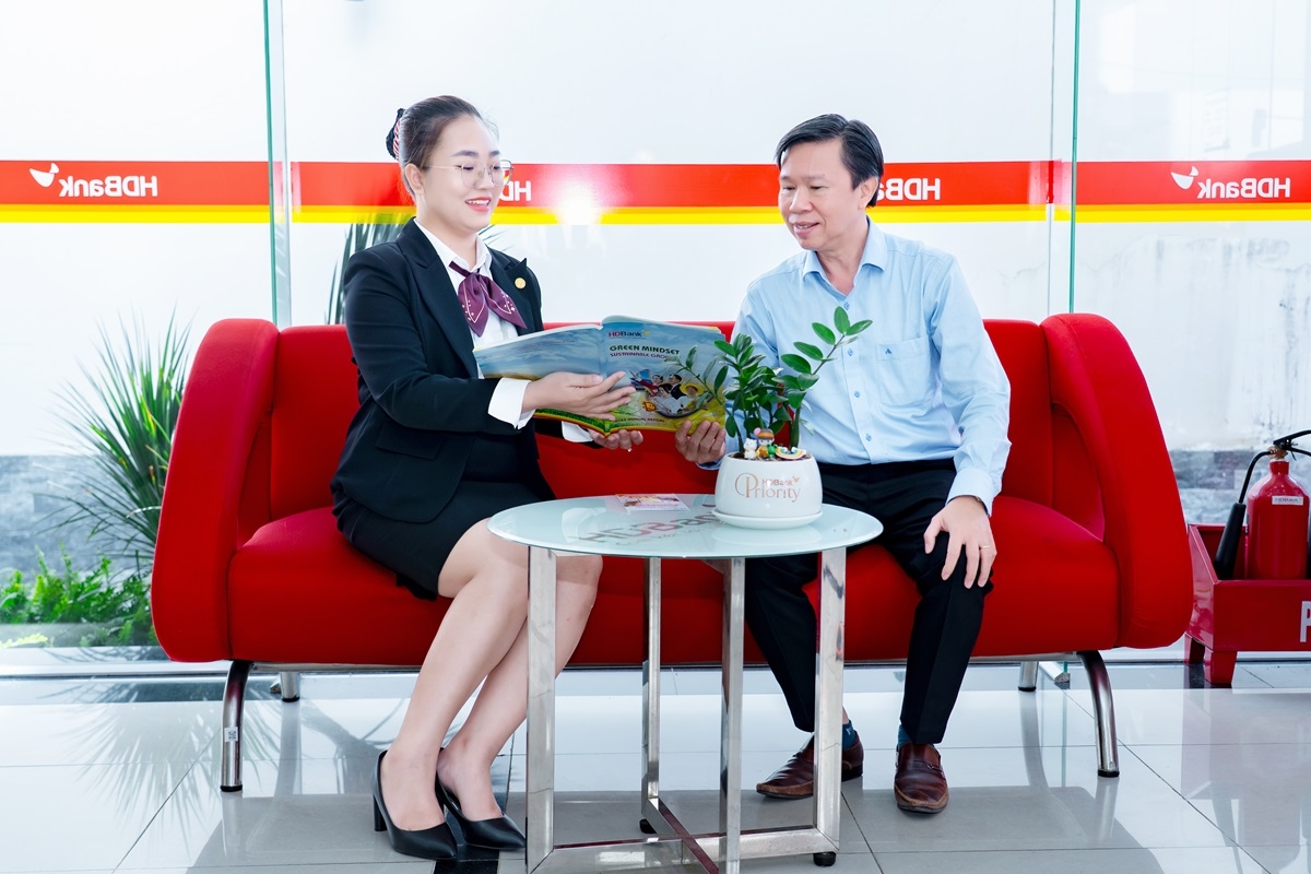 ecash made in hdbank tu su thau hieu den giai phap thu ho tien mat qua ung dung so hinh anh 2