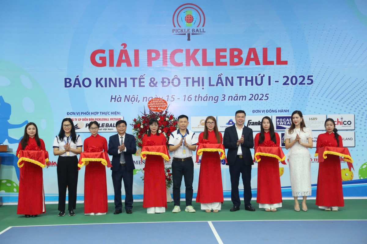 khai mac giai pickleball bao kinh te Do thi lan thu 1 2025 hinh anh 1