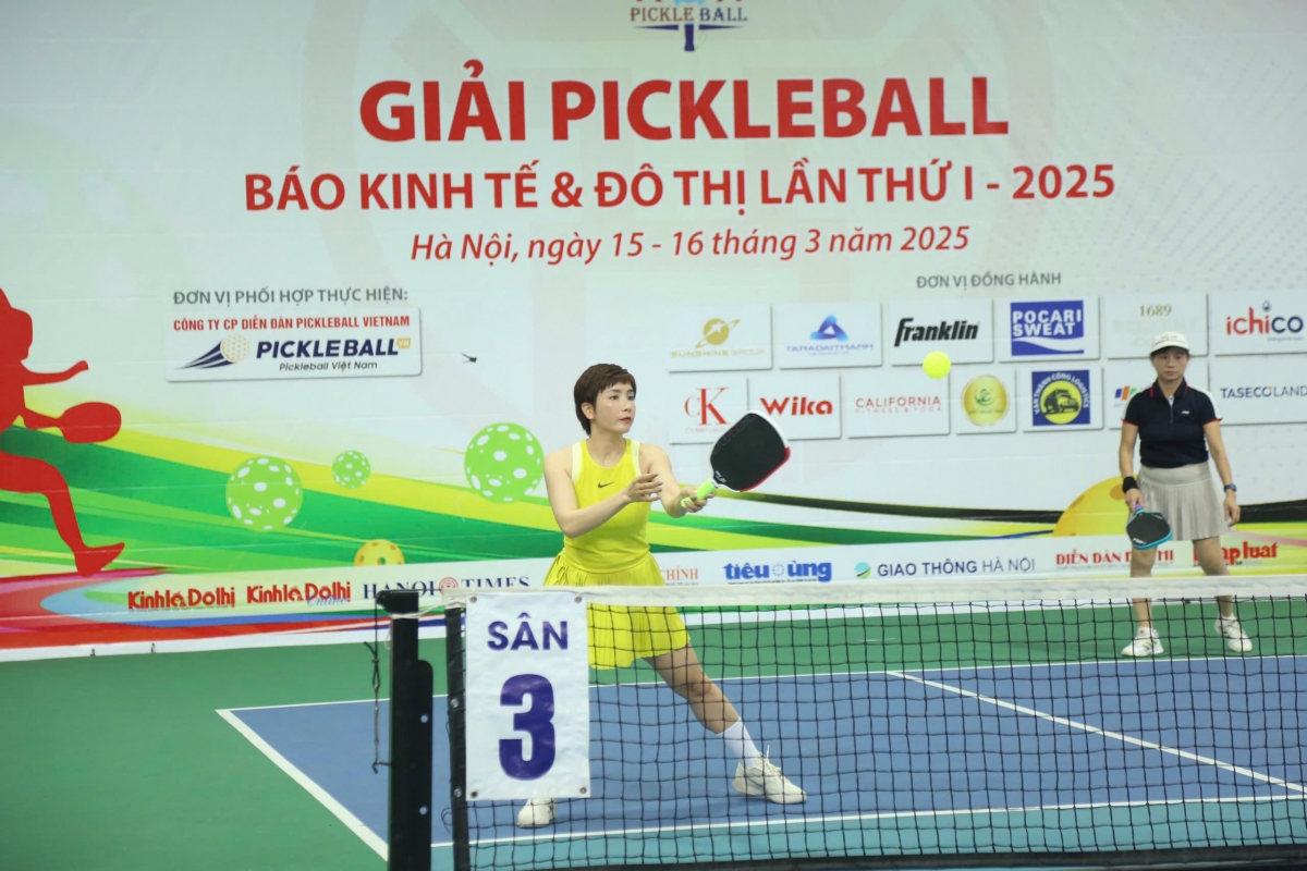 khai mac giai pickleball bao kinh te Do thi lan thu 1 2025 hinh anh 2