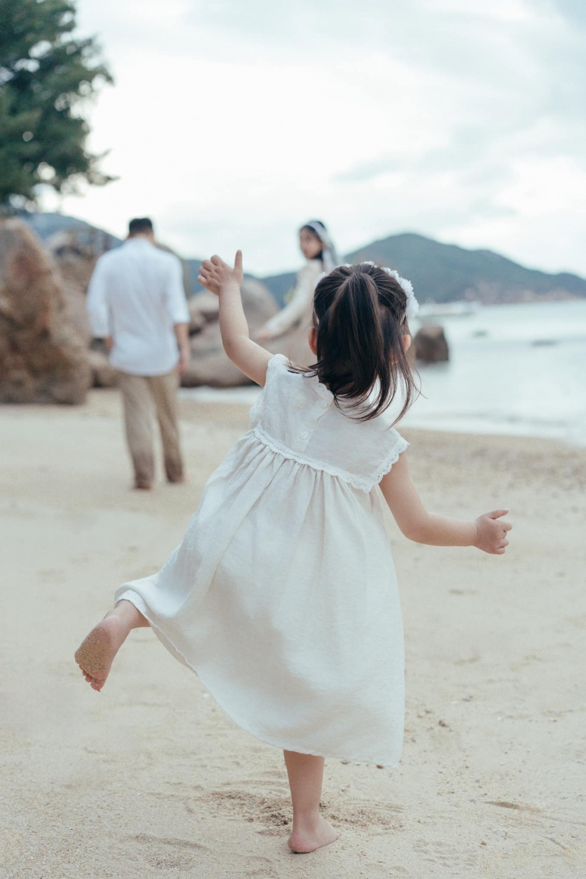 Ảnh cưới ngọt ngào của salim bên chồng doanh nhân cùng con gái hình ảnh 7 Anh cuoi ngot ngao cua salim ben chong doanh nhan cung con gai hinh anh 7