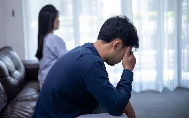 Vợ đột nhiên không cho tôi động vào người cả năm trời