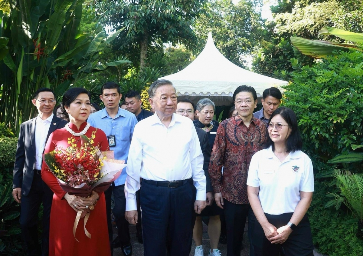 Thủ tướng Singapore thăm Việt Nam: Củng cố hợp tác chiến lược toàn diện