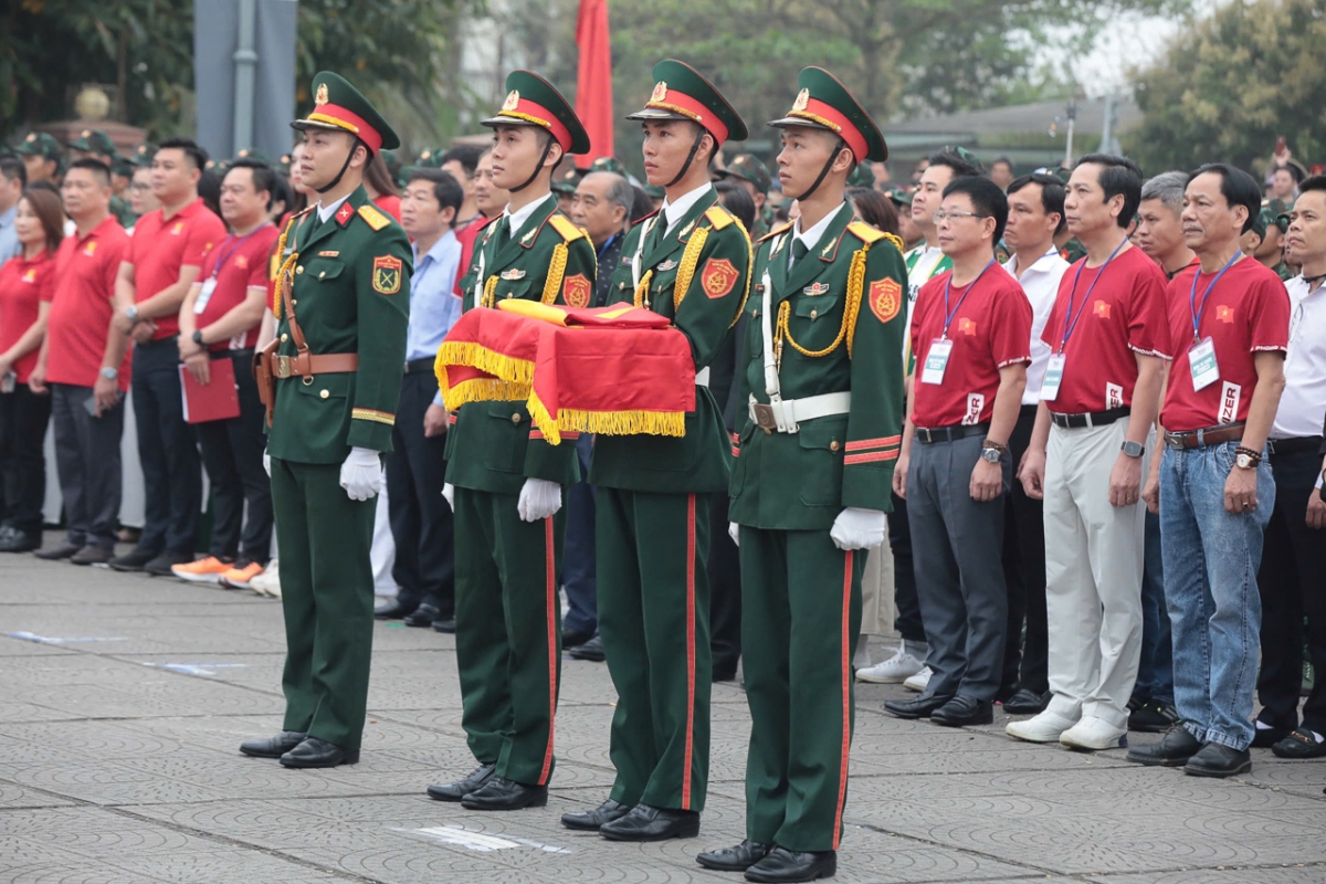 lễ thượng cờ tổ quốc thiêng liêng bên đôi bờ hiền lương - bến hải hình ảnh 6 le thuong co to quoc thieng lieng ben doi bo hien luong - ben hai hinh anh 6