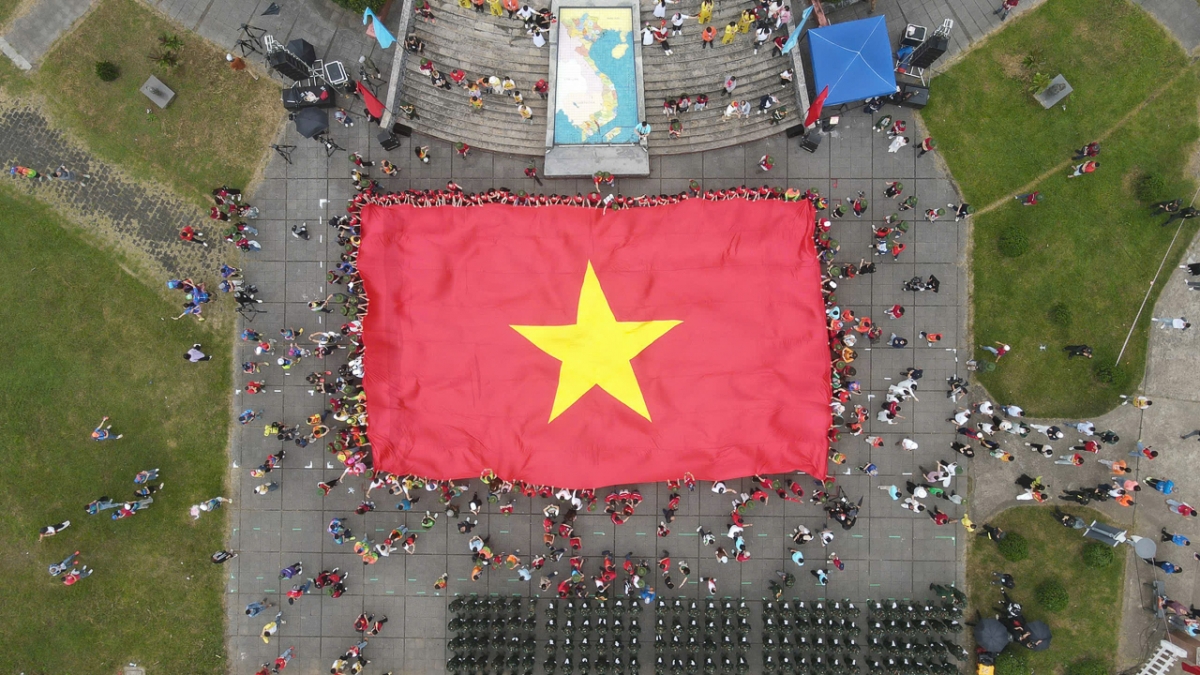 le thuong co to quoc thieng lieng ben doi bo hien luong - ben hai hinh anh 20