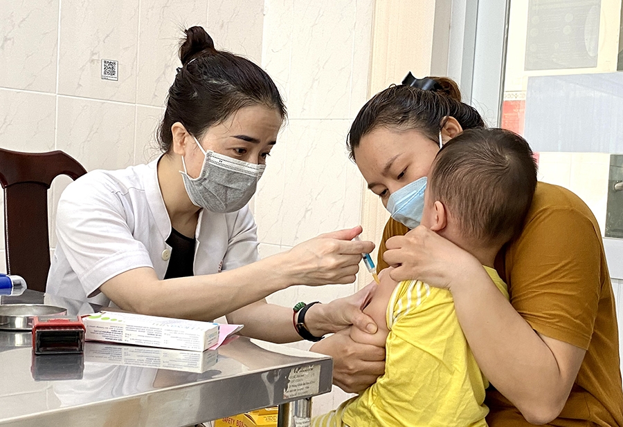 bo y te de nghi cac tinh, thanh pho dam bao kinh phi tiem vaccine soi hinh anh 1