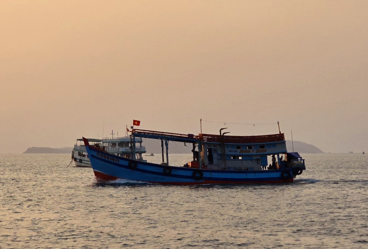 chủ tàu cá mất kết nối thiết bị giám sát bị phạt hơn 200 triệu đồng hình ảnh 1 chu tau ca mat ket noi thiet bi giam sat bi phat hon 200 trieu dong hinh anh 1