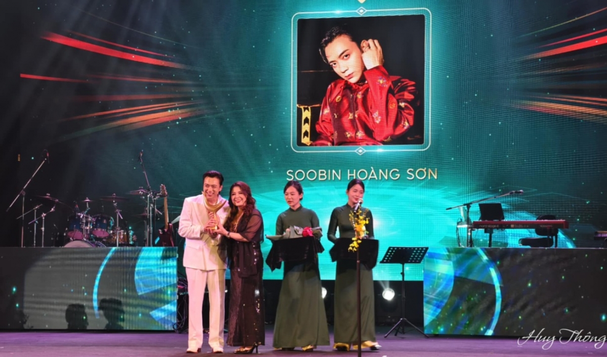 soobin ẵm liên tiếp 3 giải thưởng tại lễ trao giải cống hiến 2025 hình ảnh 17 soobin am lien tiep 3 giai thuong tai le trao giai cong hien 2025 hinh anh 17