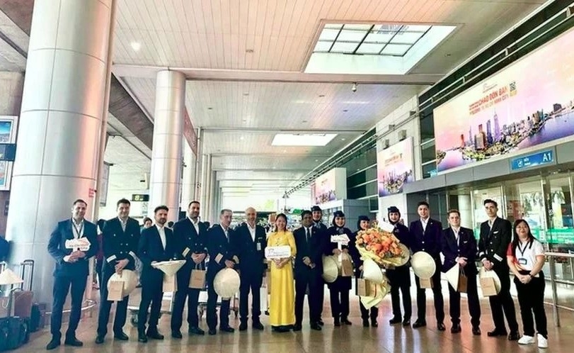 hcm city welcomes first charter flight from iran picture 1