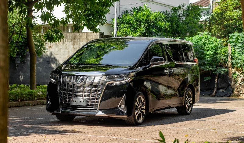 toyota viet nam trieu hoi alphard de thay nap ca-po hinh anh 1